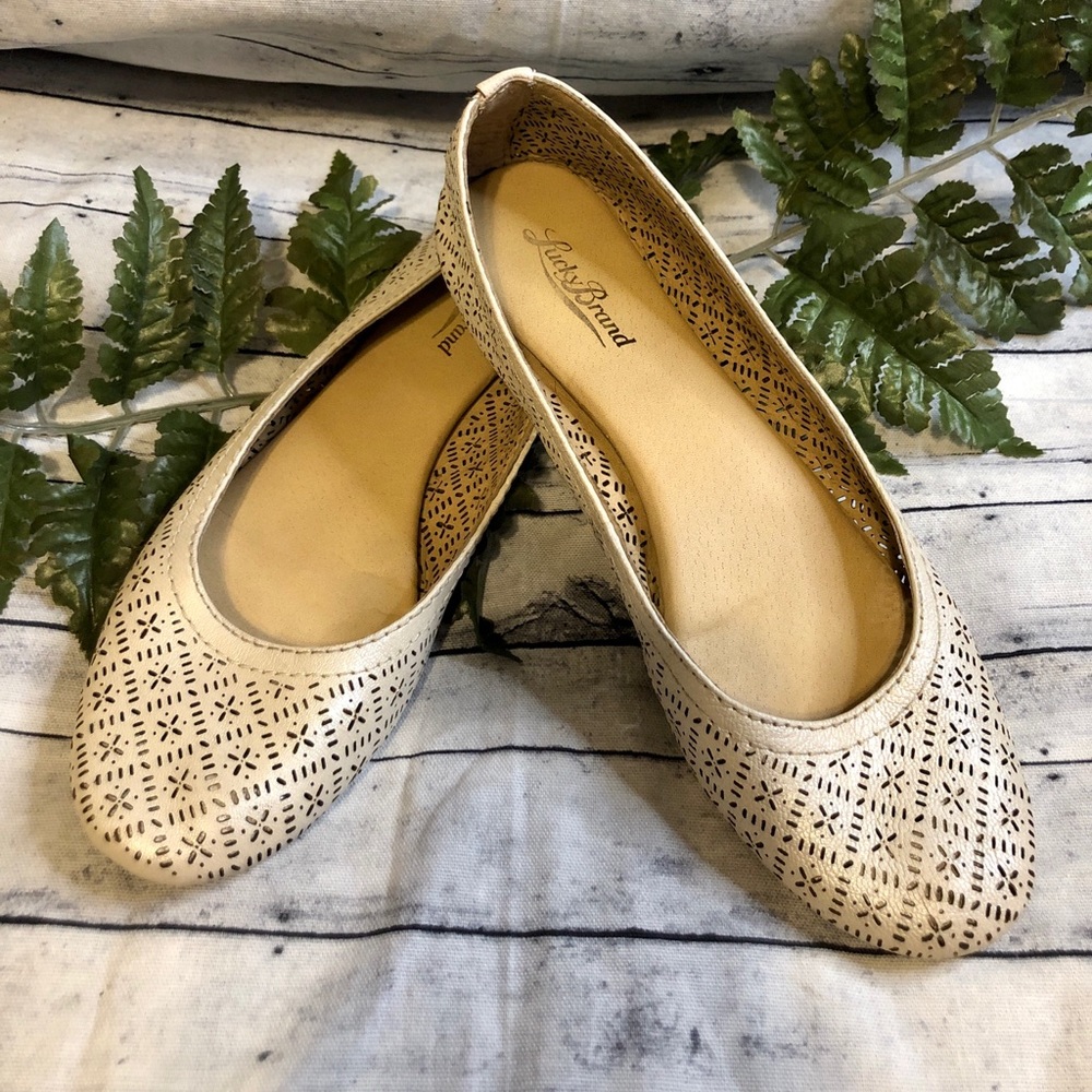 Lucky 🍀 Brand Flats